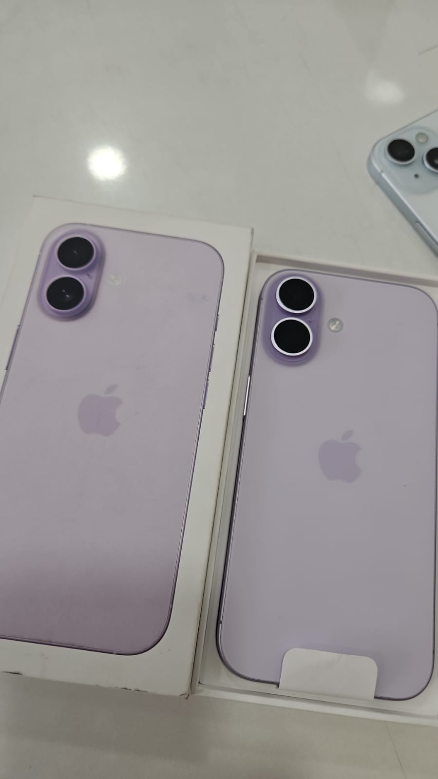 REPHON iPhone 17 stock photo